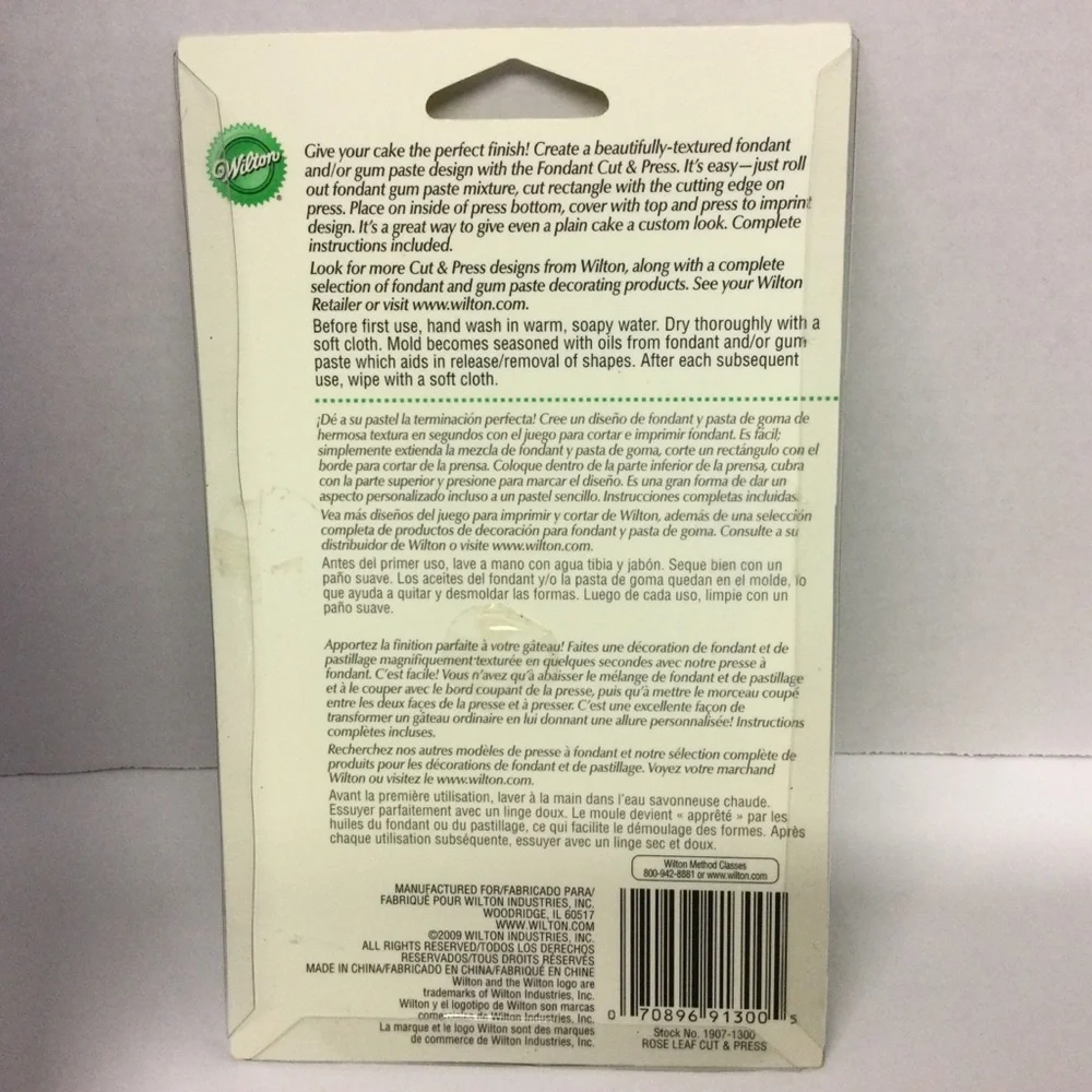 Wilton Cutting Decorating Stamp Set of 2 cake Decorating Cut Press New